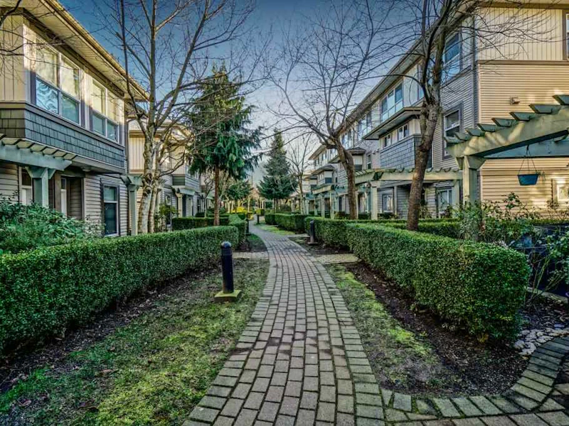 41 - 15353 100th Avenue, Surrey BC V3R 3S6