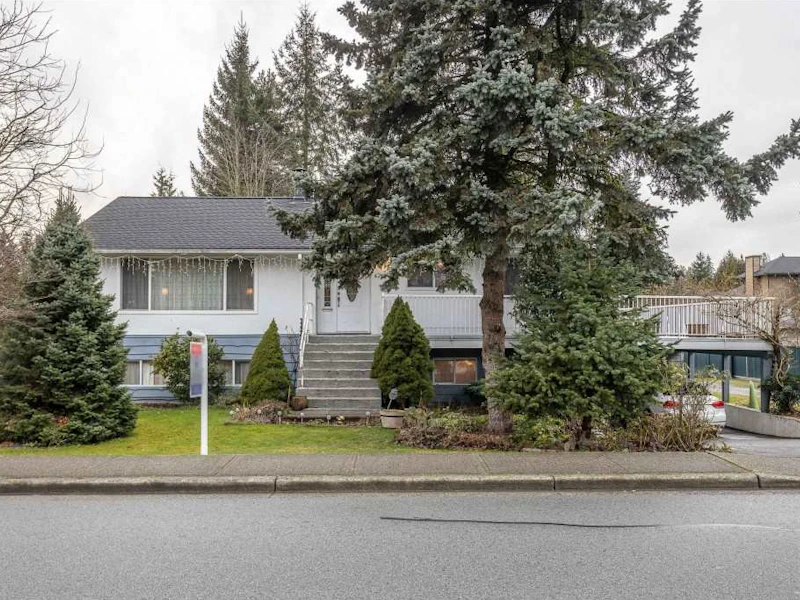 622 Schoolhouse Street, Coquitlam BC V3J 5P7