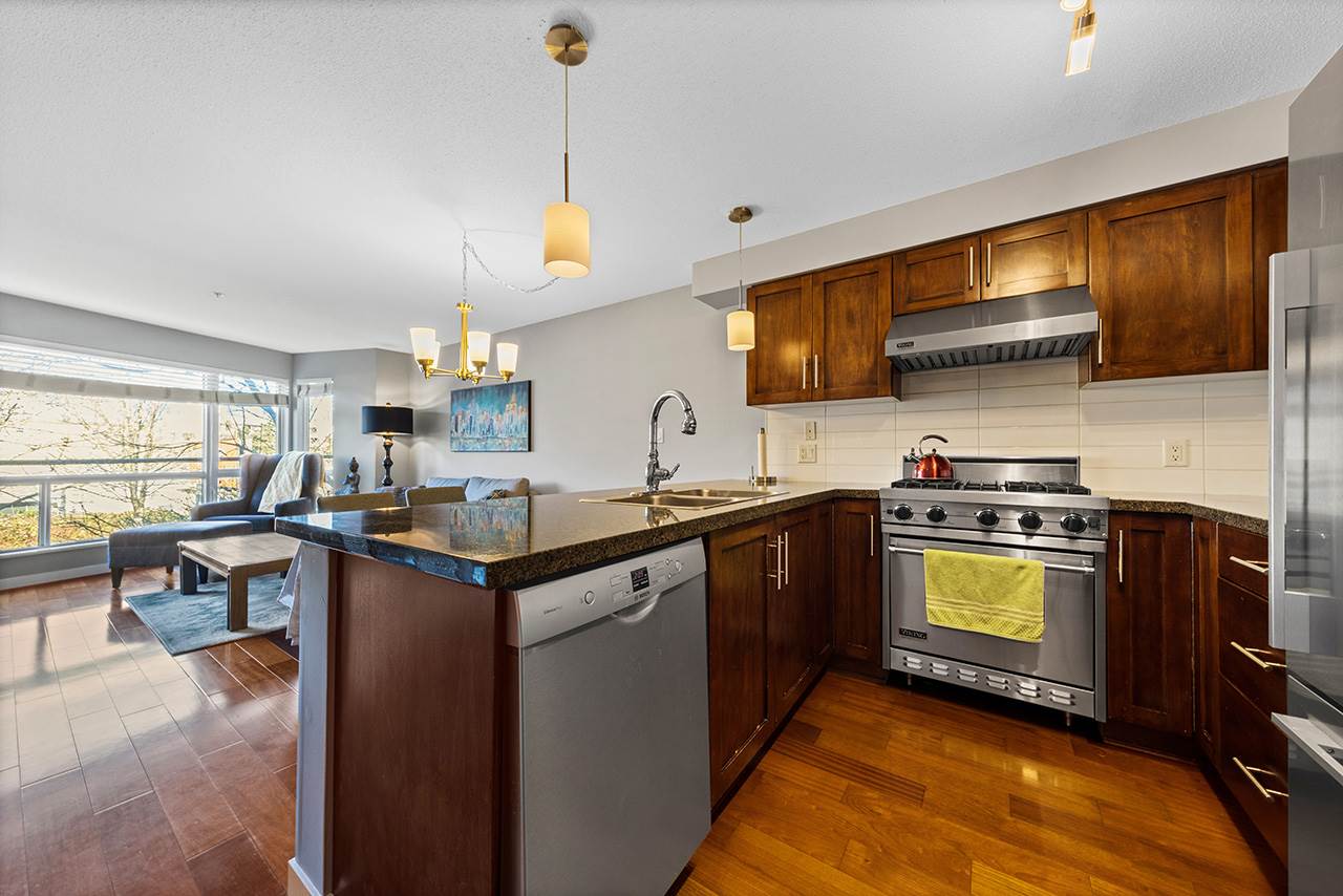 650 W 6th Avenue, Vancouver, BC, V5Z 1A3