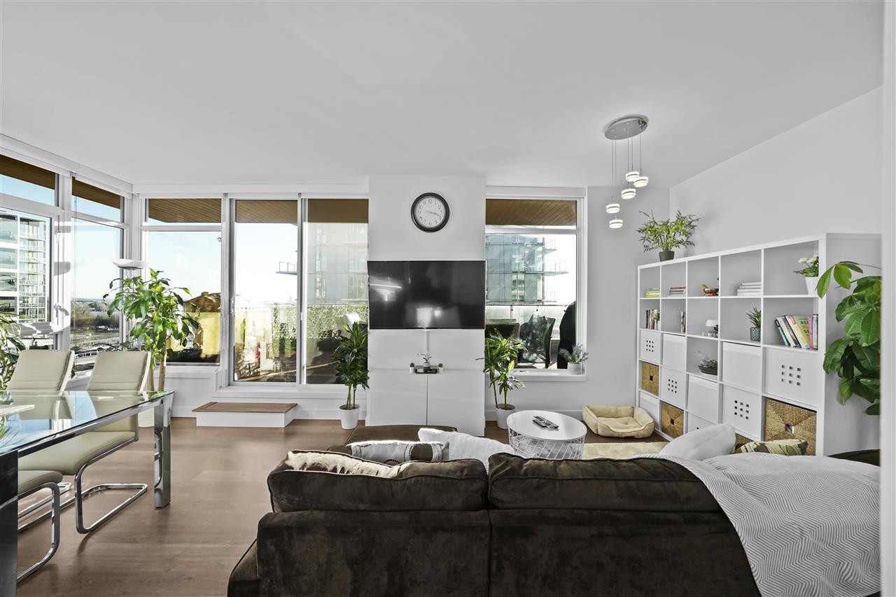 1018-3557 Sawmill Crescent, Vancouver, BC, V5S 0E2