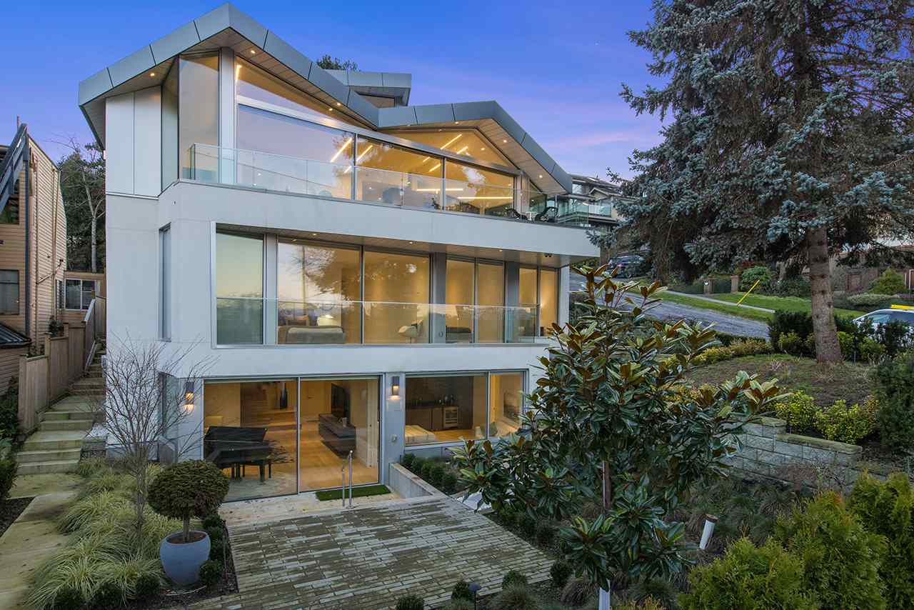 1720 Sasamat Street, Vancouver, BC, V6R 4J2
