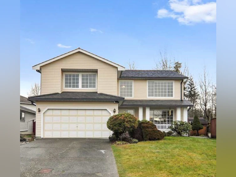 8846 143 Street, Surrey, BC, V3V 7T2