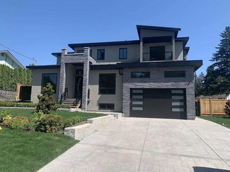 407 Draycott Street, Coquitlam BC V3K 5K1