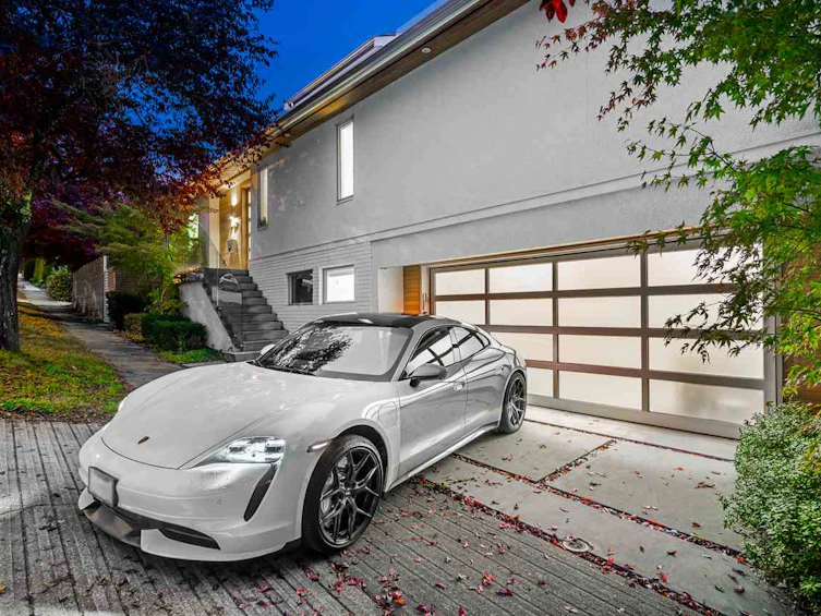 3707 W 13th Avenue, Vancouver, BC, V6R 2S7
