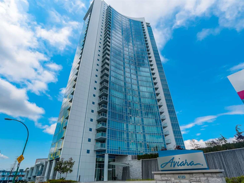 602 - 4189 Halifax Street, Burnaby BC V5C 3X2