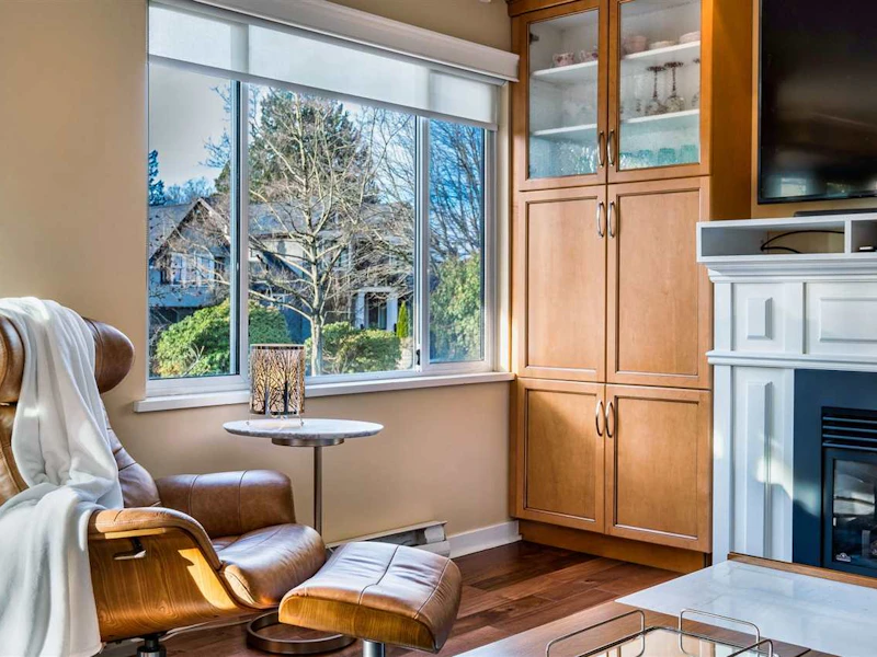 202 - 5626 Larch Street, Vancouver BC V6M 4E1