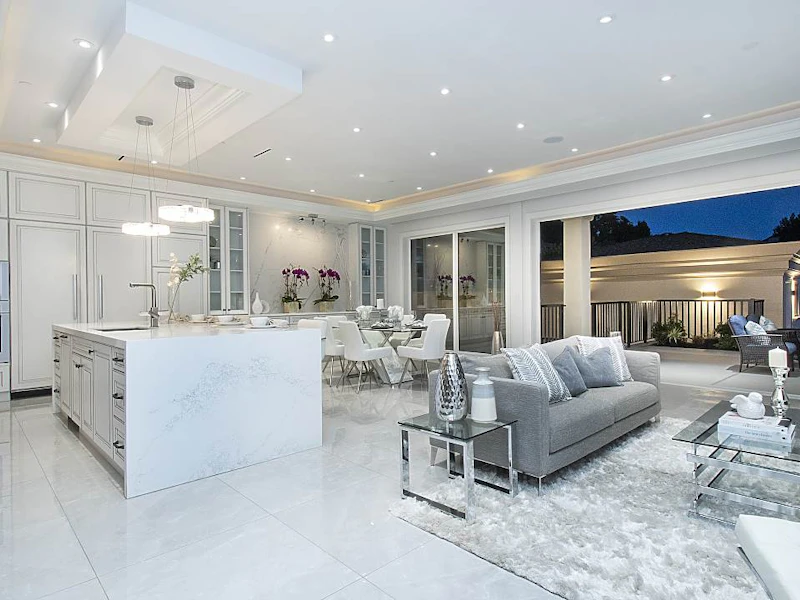 1060 Kings Avenue, West Vancouver BC