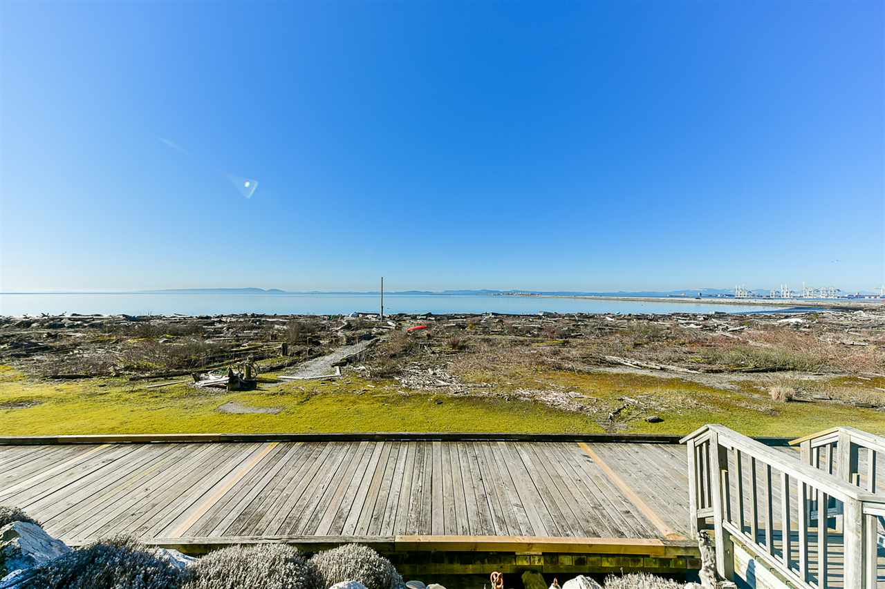 104-1120 Tsatsu Shores Drive, Delta, BC, V4M 4G3