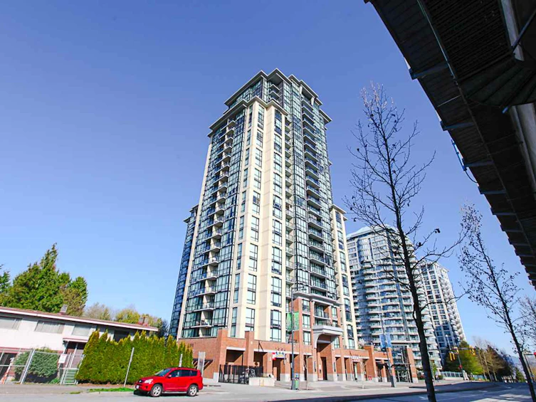2204-10777 University Drive, Surrey, BC, V3T 0E6