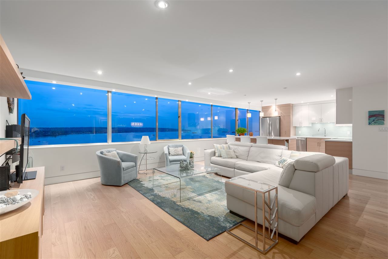 1901 1835 Morton Avenue  