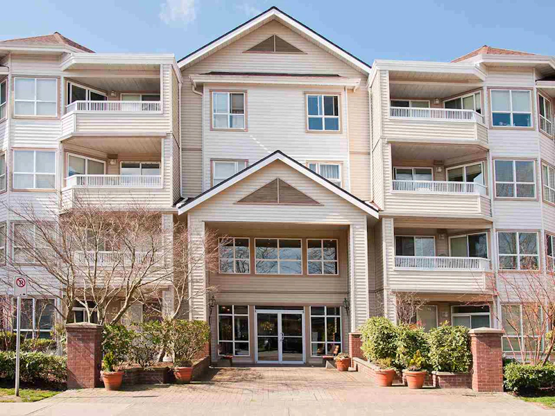 213 - 8139 121a Street, Surrey BC V3W 0Z2