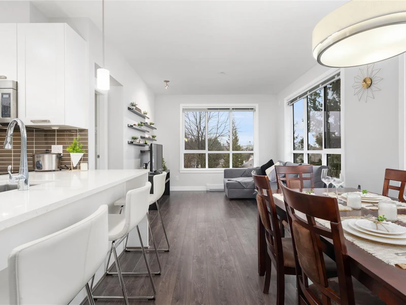 307 - 10455 154th Street, Surrey BC V3R 0C5