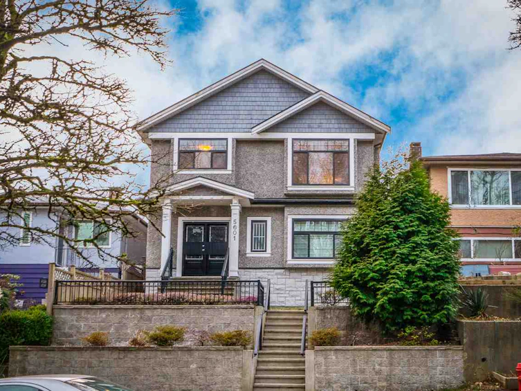 5601 Culloden Street, Vancouver, BC, V5W 3R9