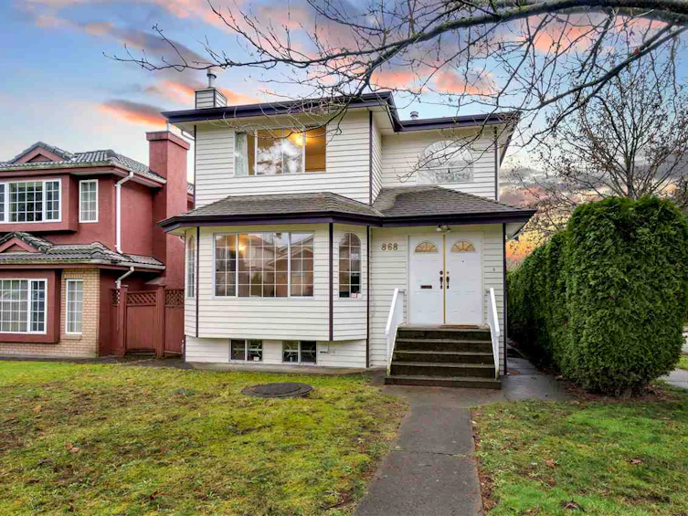868 W 69th Avenue, Vancouver, BC, V6P 2W5