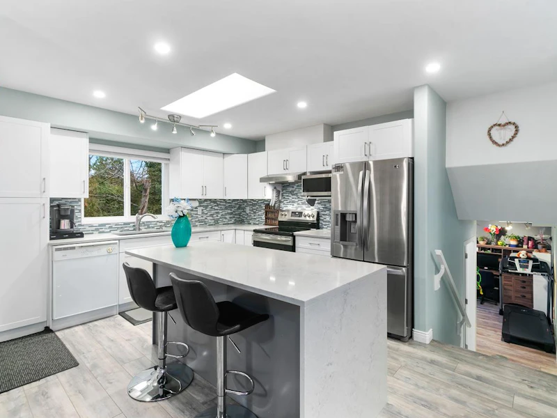 2585 Passage Drive, Coquitlam BC V3H 3H3