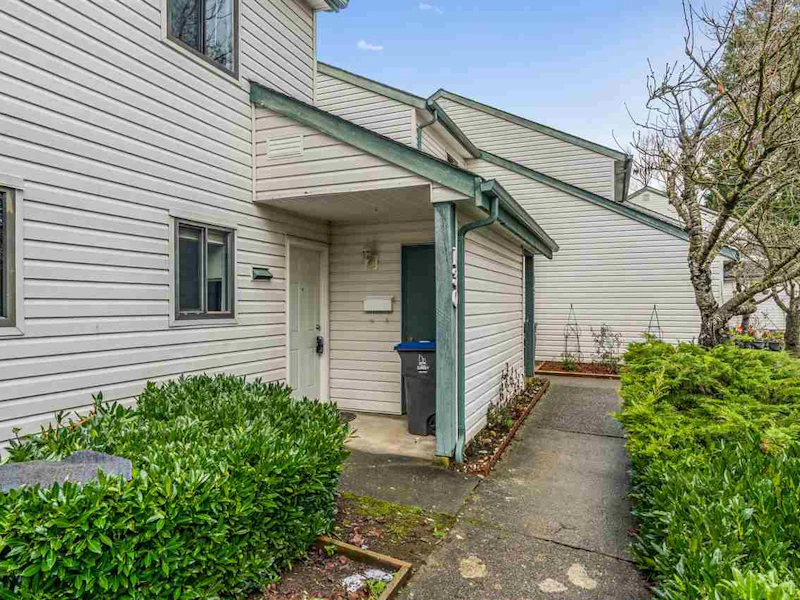130 - 13710 67th Avenue, Surrey BC V3W 6X6