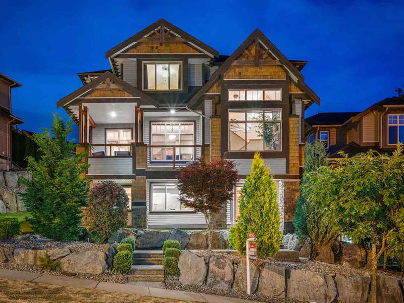 22868 137th Avenue, Maple Ridge BC V4R 0B6