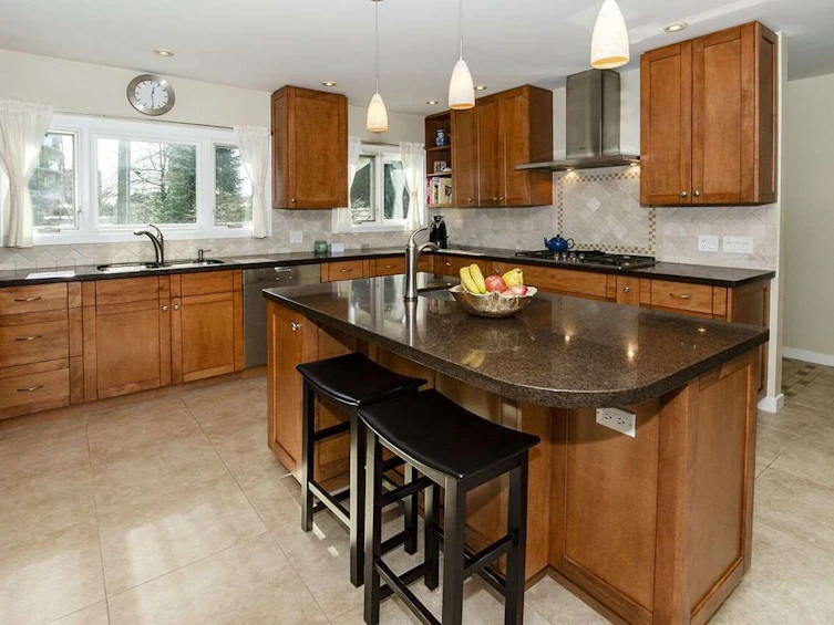 2245 Fulton Avenue, West Vancouver, BC, V7V 1T7