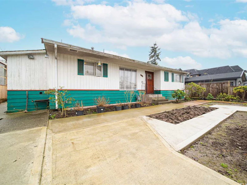 10100 Albion Road, Richmond BC V7A 3E4