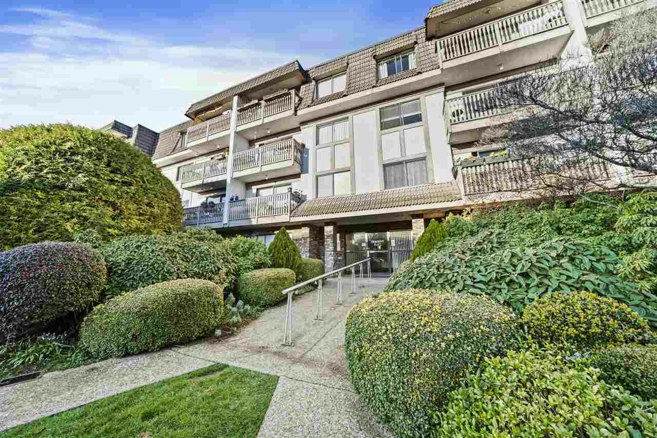 204-236 W 2nd Street, North Vancouver, BC, V7M 1C6