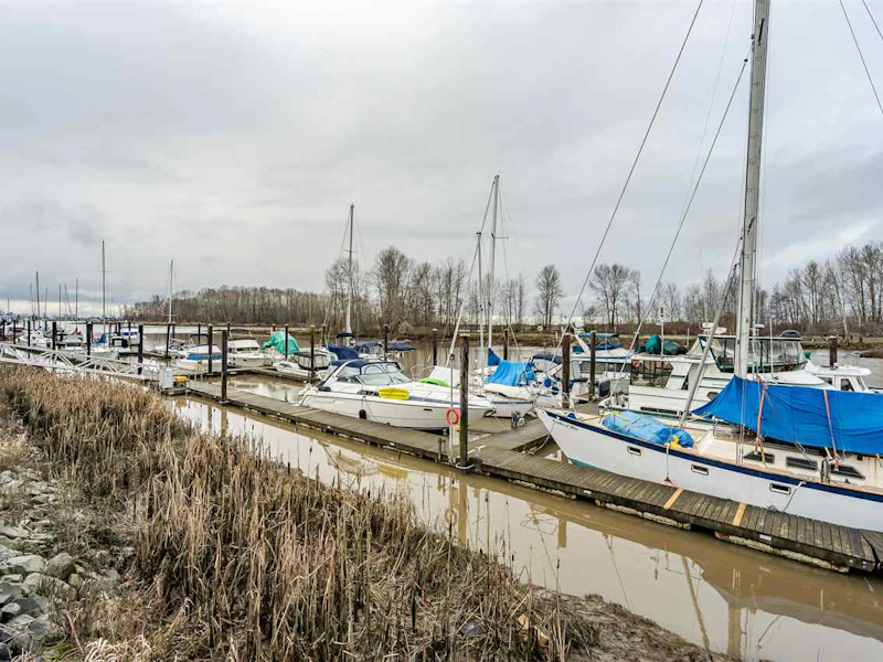 208 - 4753 W River Road, Delta BC V4K 1R9