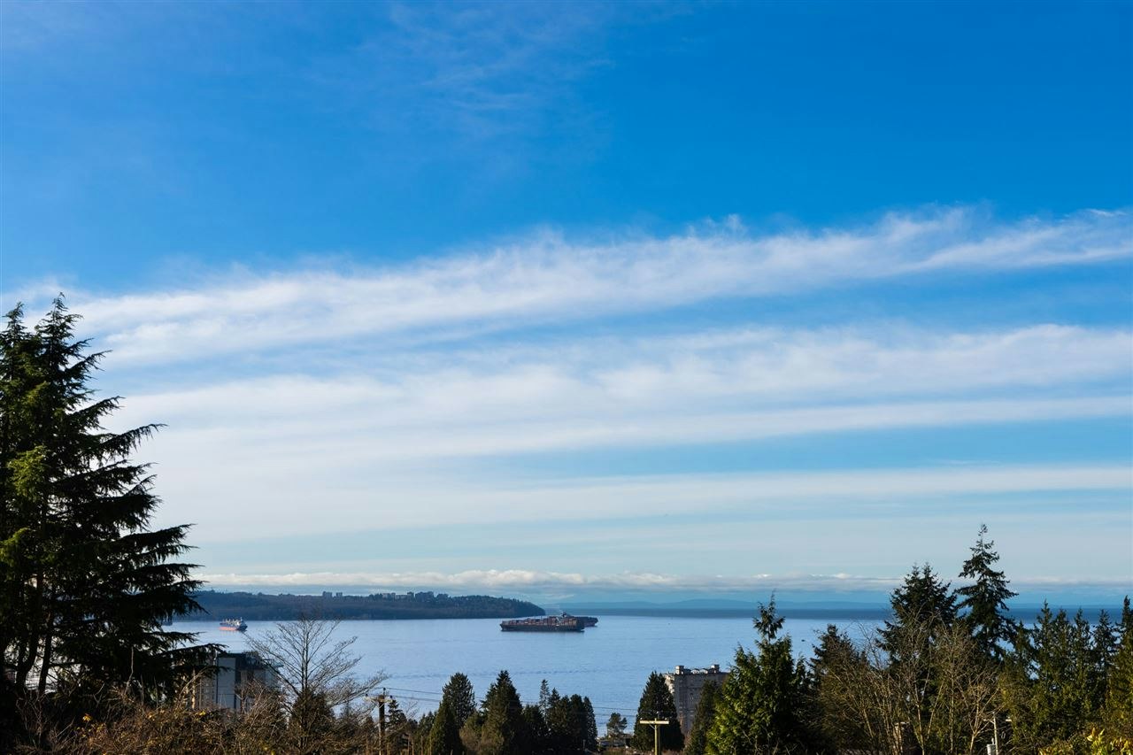 1571 21st Street, West Vancouver, BC, V7V 4B5