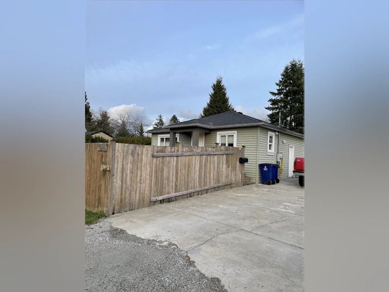 12096 223rd Street, Maple Ridge BC V2X 5Y7