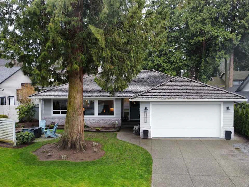 12764 20a Avenue, Surrey BC V4A 7R6