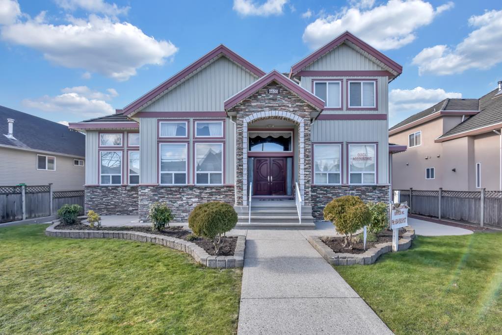 6635 128 Street, Surrey, BC, V3W 4C8