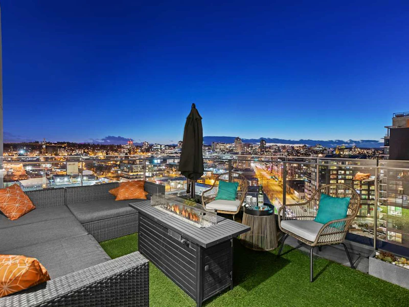 1702 - 159 W 2nd Avenue, Vancouver BC