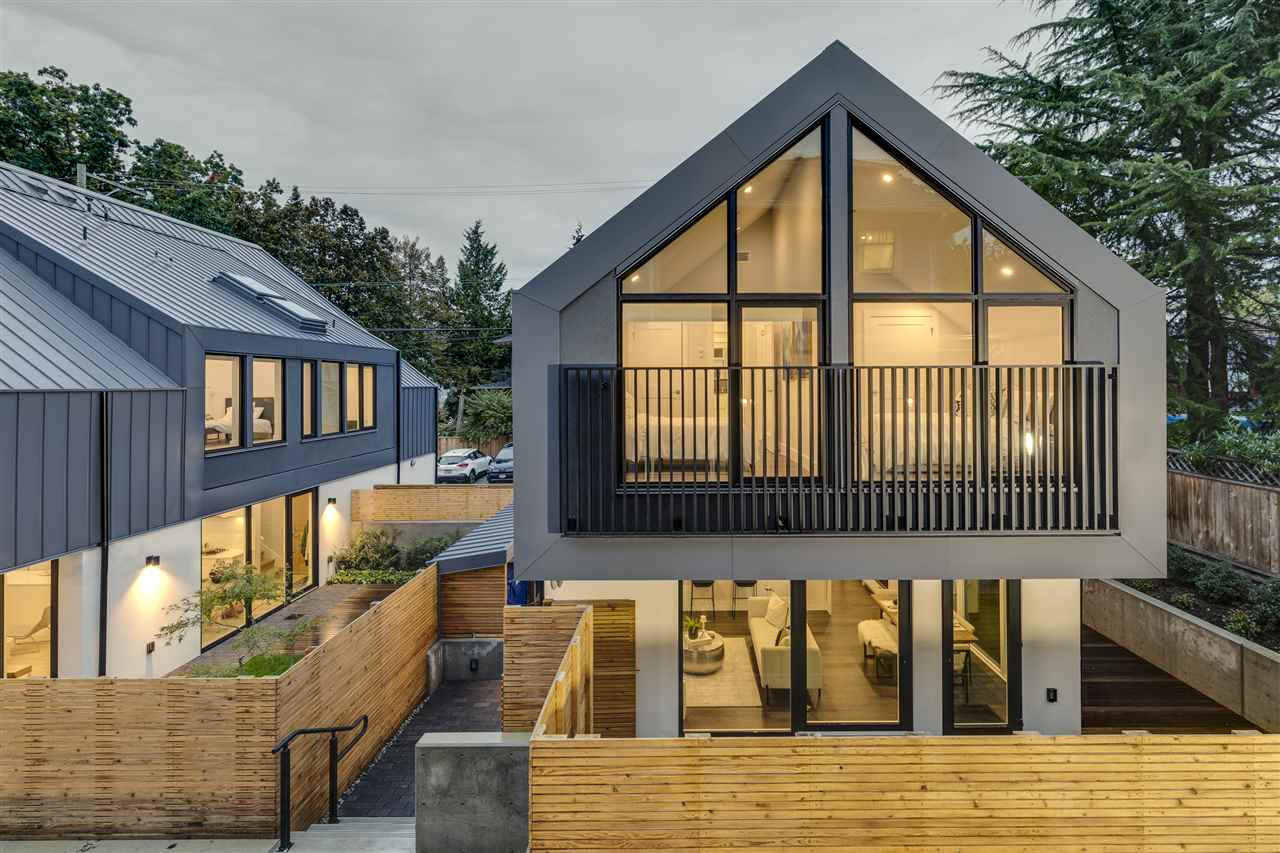 2856 Yukon Street, Vancouver, BC, V5Y 3R2