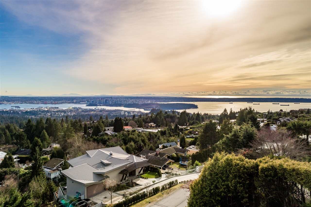 1055 Crestline Road, West Vancouver, BC, V7S 2E3