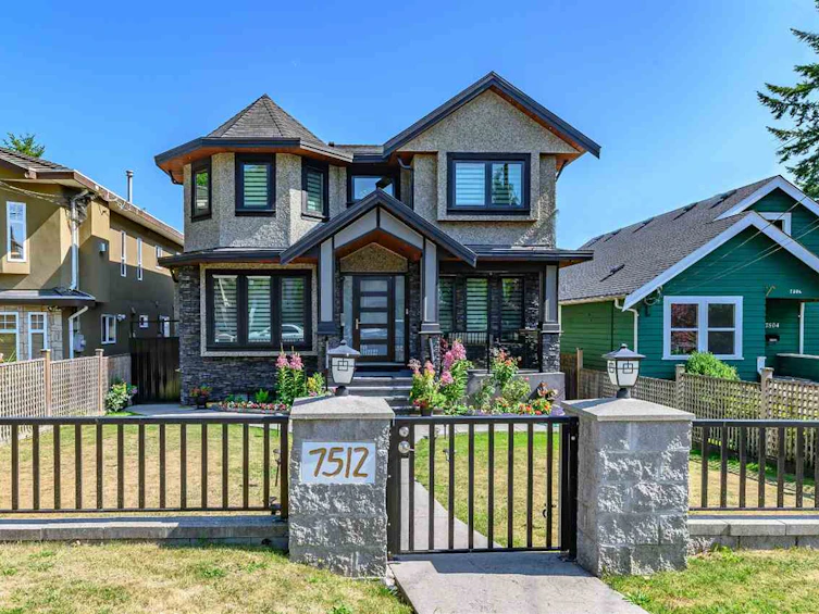 7512 14th Avenue, Burnaby, BC, V3N 2A1