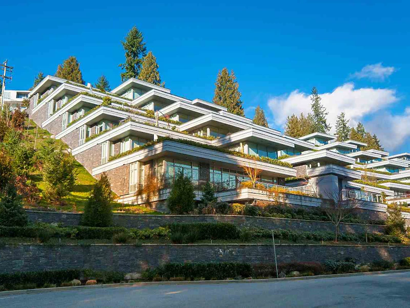 102 - 918 Keith Road, West Vancouver BC V7T 1M3