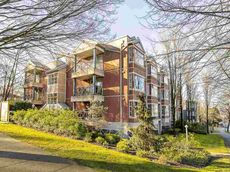 309 - 2388 Triumph Street, Vancouver BC V5L 1L5