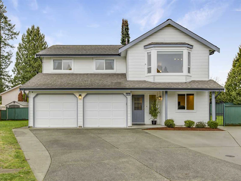 19549 115b Avenue, Pitt Meadows BC V3Y 1P8