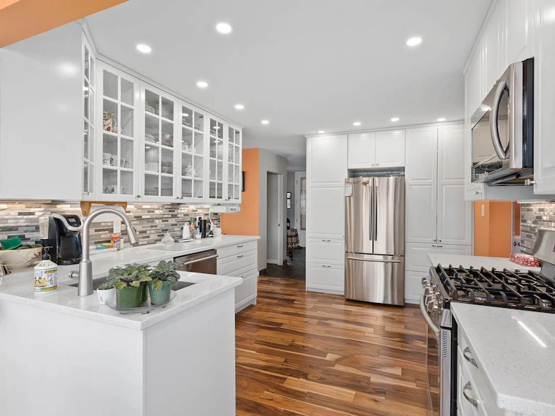 3219 Portview Place, Port Moody BC V3H 2L4