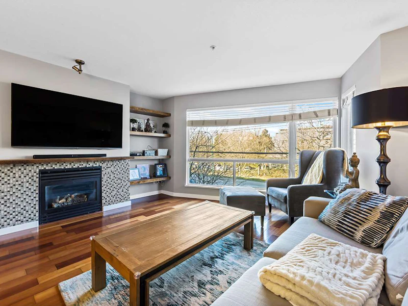 650 W 6th Avenue, Vancouver BC V5Z 1A3