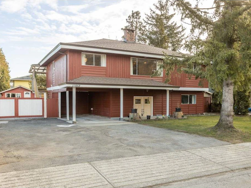 11868 Burnett Street, Maple Ridge BC V2X 6P5