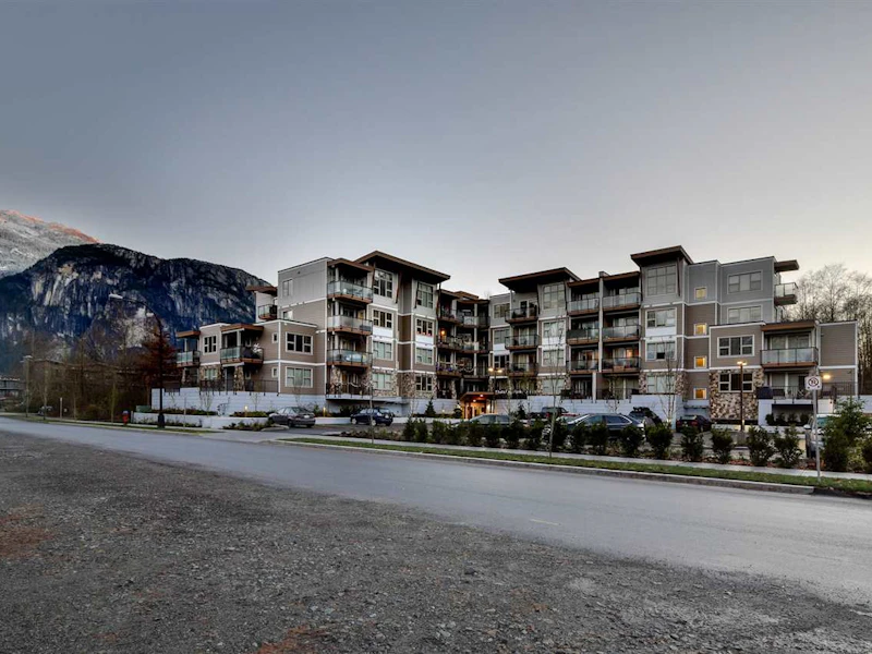411 - 1150 Bailey Street, Squamish BC