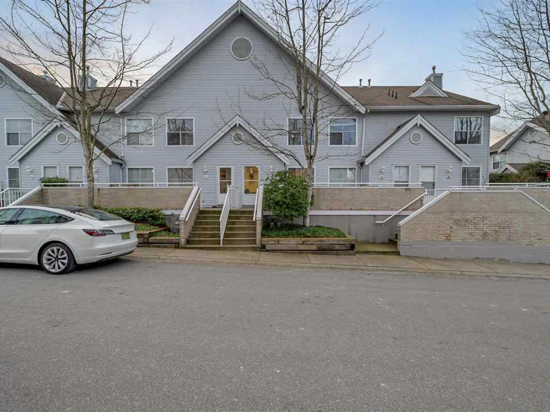 72 - 13706 74th Avenue, Surrey BC V3W 1K3