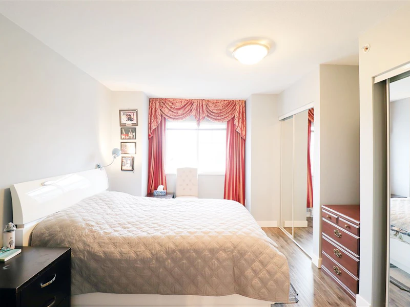 26 - 1010 Ewen Avenue, New Westminster BC V3M 5C9