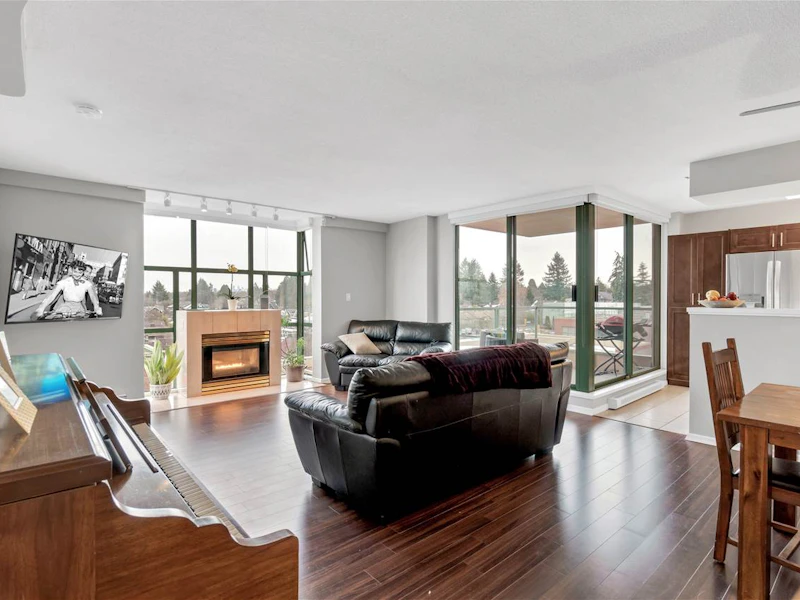 701 - 3055 Cambie Street, Vancouver BC V5Z 4N2
