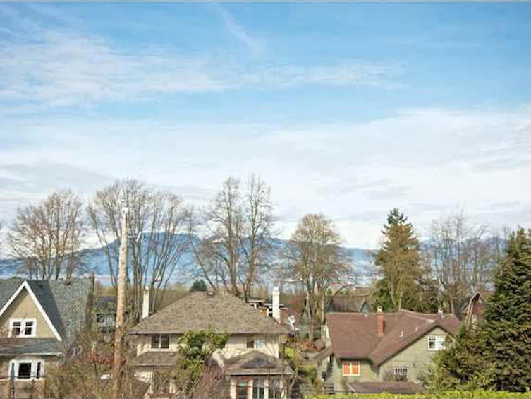 4117 W 10th Avenue, Vancouver, BC, V6R 2H2