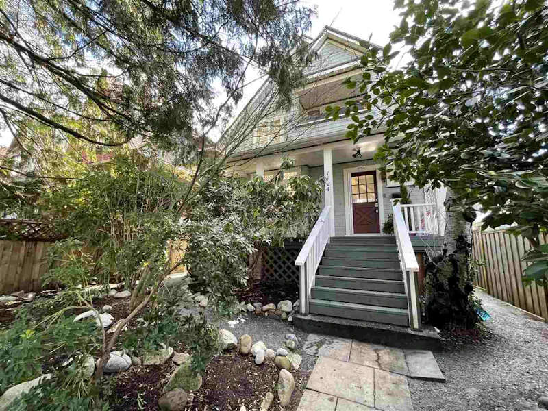 1724 William Street, Vancouver BC V5L 2R4