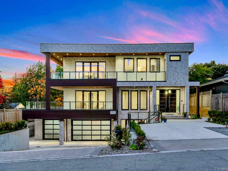 1049 Habgood Street, Surrey BC V4B 4W7