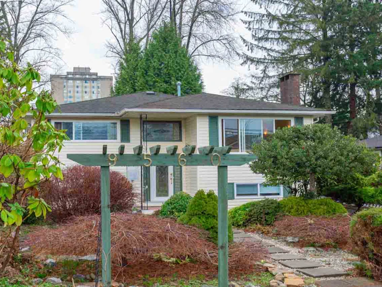 9560 Sullivan Street, Burnaby, BC, V3J 1H7