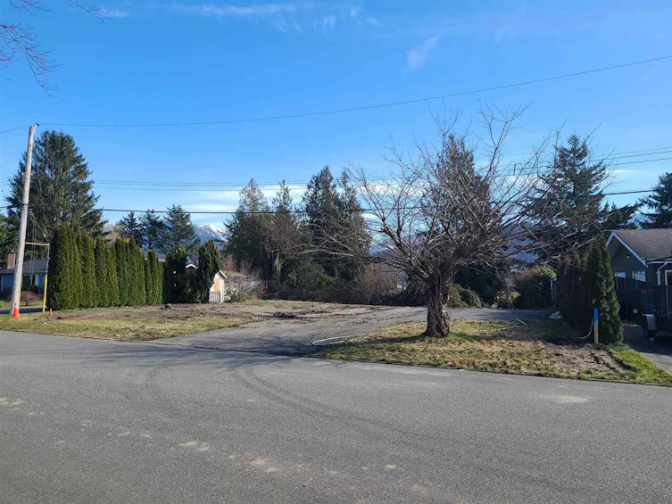 46156 Griffin Drive, Chilliwack, BC, V2R 4C7