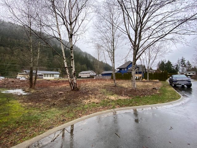 878 Hope Place, Harrison Hot Springs, BC, V0M 1K0