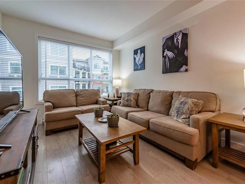 309 - 6468 195a Street, Surrey BC